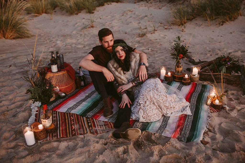 boho-inspired-elopement-on-Lake-Michigan-by-Megan-Saul-Photography_0097