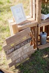 relaxed summer picnic wedding in spain (13)