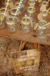 relaxed summer picnic wedding in spain (35)
