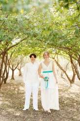relaxed summer picnic wedding in spain (6)