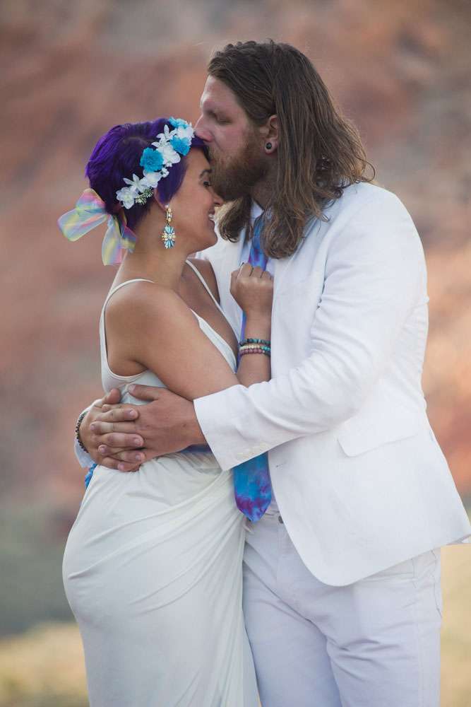 Hippies in the vegas desert wedding13