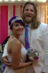 Hippies in the vegas desert wedding4