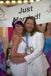 Hippies in the vegas desert wedding9