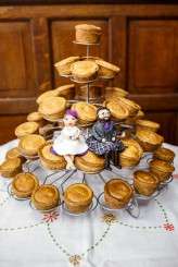 colourful aftermoon tea wedding (34)
