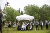 outdoor black and white wedding2