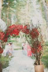 whimsical feather wedding in the russian woods (54)