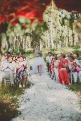 whimsical feather wedding in the russian woods (56)