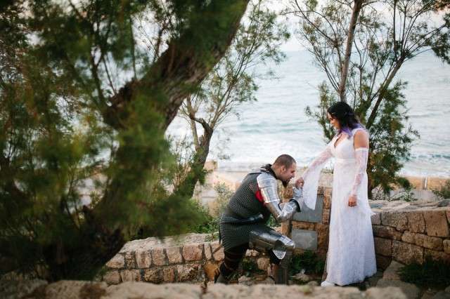 Live Action Role Play Wedding with the Groom in a Suit of Armour (6)