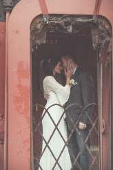 Nostalgic romance and journey wedding (32)