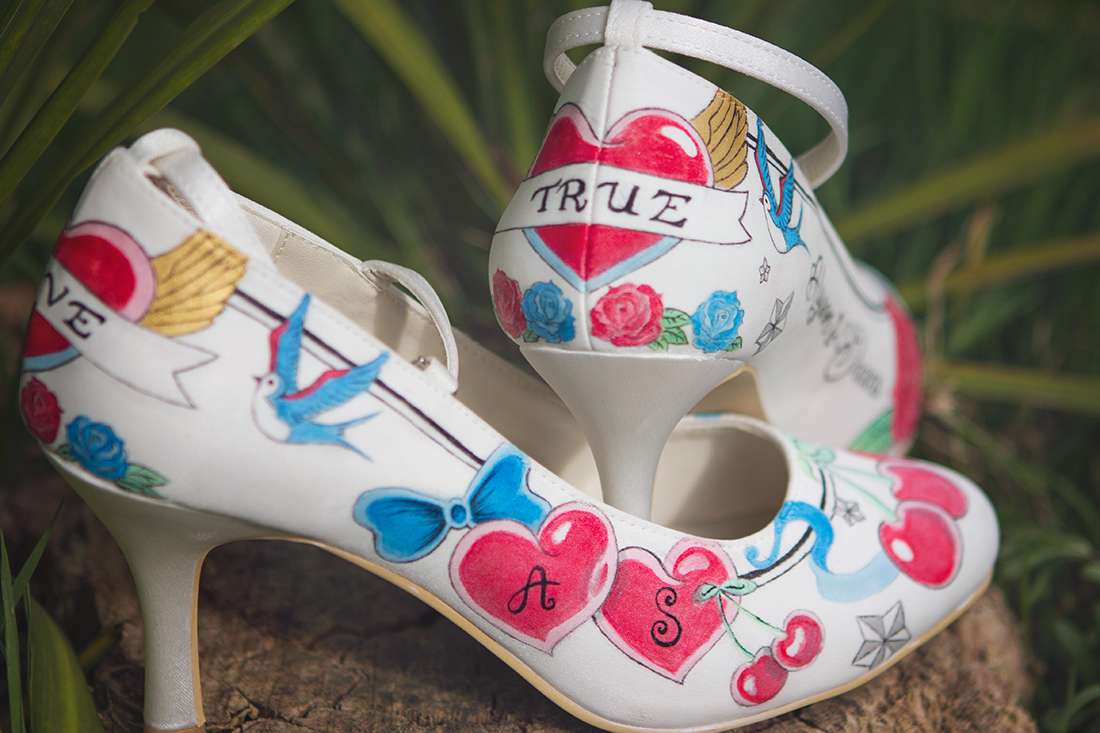Win a Pair of Custom Designed, Hand Painted Wedding Shoes from Middo Shoes (10)