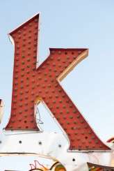 pink hair las vegas elopement (14)