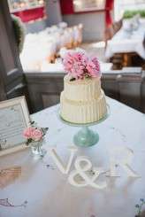 vintage inspired hackney pub wedding (15)