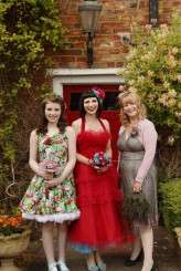 colourful pin up wedding (18)