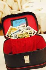 colourful pin up wedding (63)