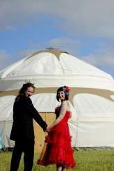 colourful pin up wedding (72)