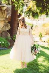 Retro kitsch wedding at Madonna Inn (28)