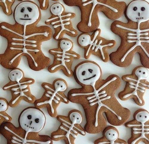 ginerbread skeletons