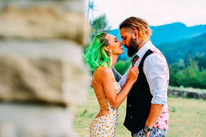 Unconventional & Colourful Wedding in Romania (10)