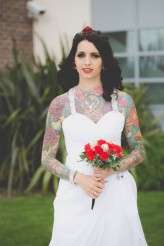 traditional wedding with a rocknroll twist (6)