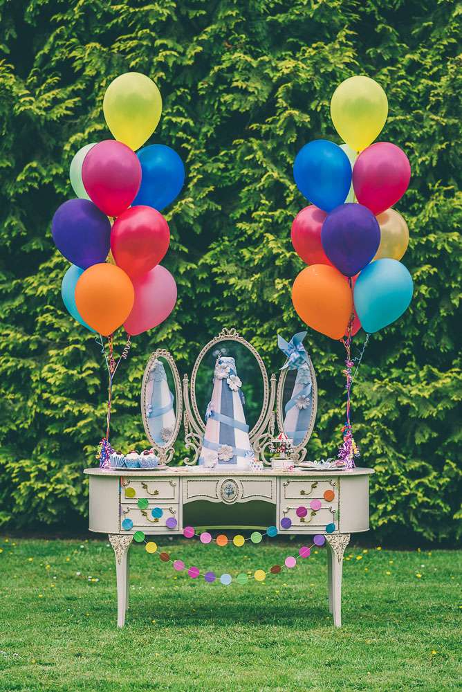 Colourful Carnival Inspired Wedding Ideas (34)