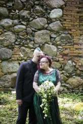 Green & Black Latvian Forest Wedding with a Hint of Tolkien (15)
