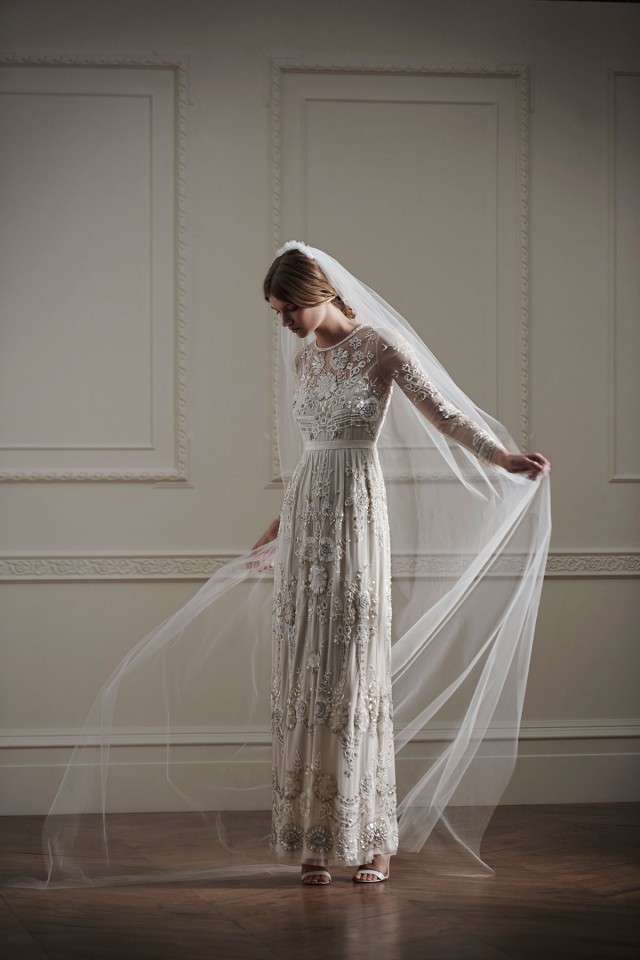 elements long sleeve gown needle and thread