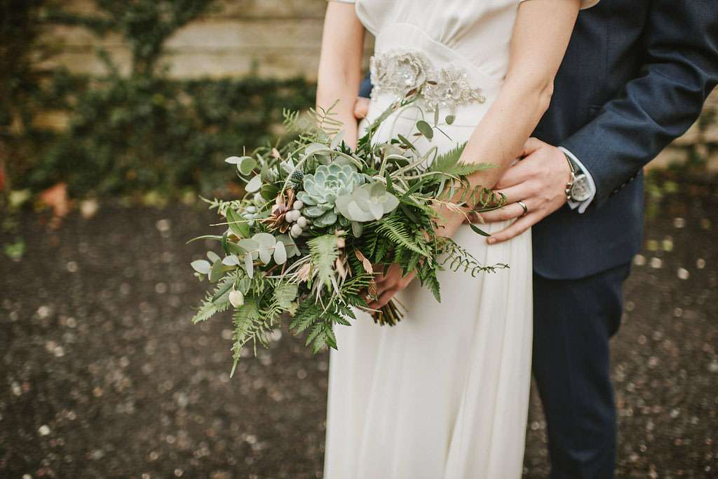 travel metallic and non-floral wedding in somerset (52)
