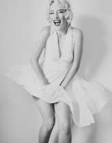 Marilyn Monroe Recreation – Six Hearts Photography15