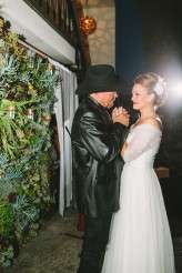 Pearl-Hotel-Retro-Wedding_letsfrolictogether_0119