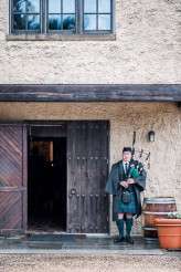 dark, woodland fairytale wedding (17)