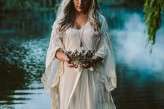 lady in the lake bridal shoot (40)