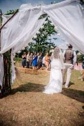 Rustic, Outdoor Summer Festival Wedding (24)