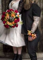 How to Use Flowers to Add Personality to Your Wedding (22)