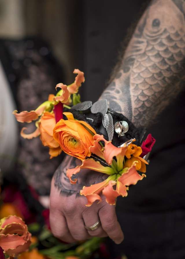 How to Use Flowers to Add Personality to Your Wedding (26)