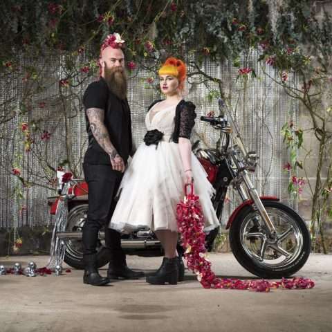 How to Use Flowers to Add Personality to Your Wedding (4)