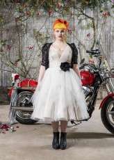 How to Use Flowers to Add Personality to Your Wedding (9)