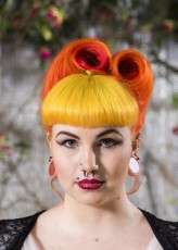 How to Use Flowers to Add Personality to Your Wedding biker shoot (5)