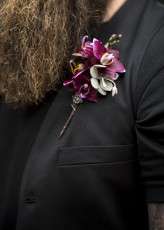 How to Use Flowers to Add Personality to Your Wedding biker shoot (9)