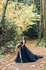 Woodland Nymph in a Black Wedding Dress (17)