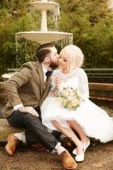 autumnal halloween wedding at a botanical gardens (24)