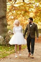 autumnal halloween wedding at a botanical gardens (31)