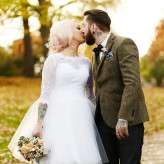 autumnal halloween wedding at a botanical gardens (32)