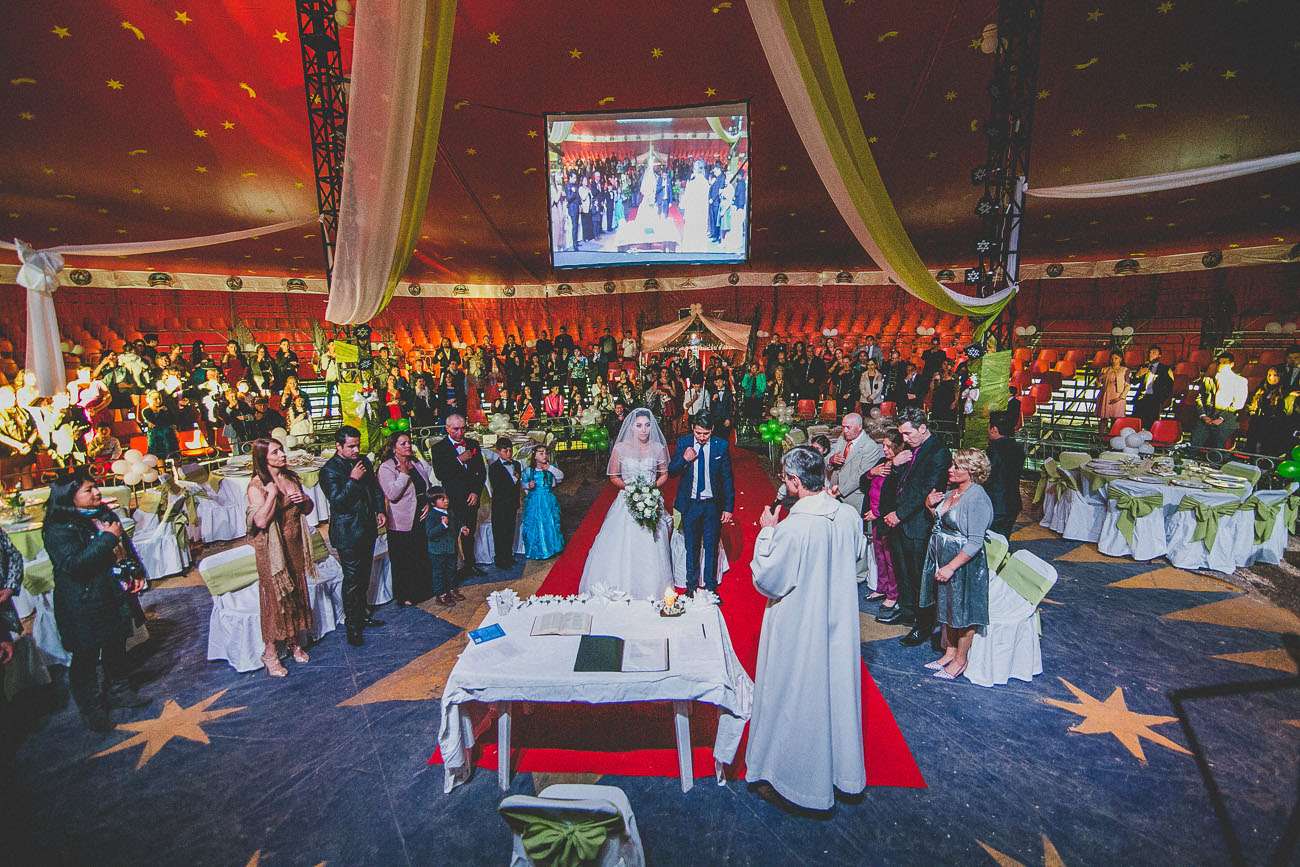 Circus wedding in Chile (22)