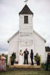 View More: http://jaymariestudios.pass.us/bomersbackwedding2015