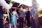 colourful wedding with dinosaurs (14)