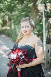 Red & Black Rockabilly Wedding (8)