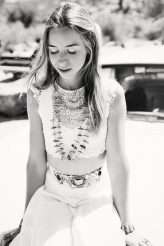 Heartfelt & Bohemian Joshua Tree Wedding (28)