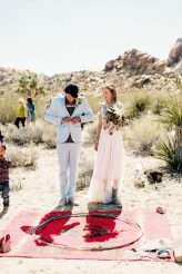 Heartfelt & Bohemian Joshua Tree Wedding (34)