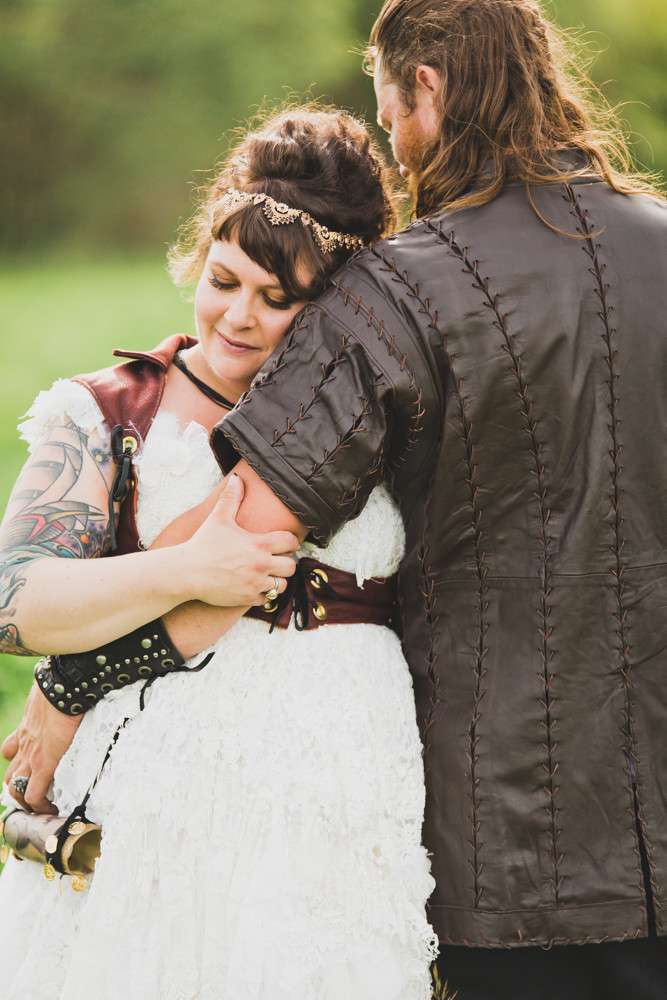 gypsy-viking-wedding-wild-love-photos-38