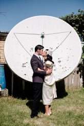 tropical-tiki-bar-wedding-13